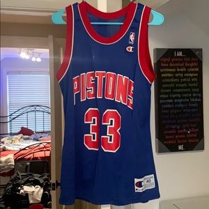 Detroit Pistons Grant Hill Jersey (Size 40)